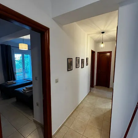 Center Stylish New 2 Bd With Balcony Apartmán Skiathos