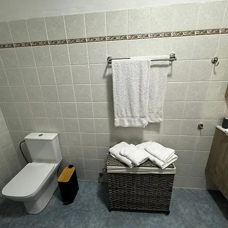 Apartmán Center Stylish New 2 Bd With Balcony
