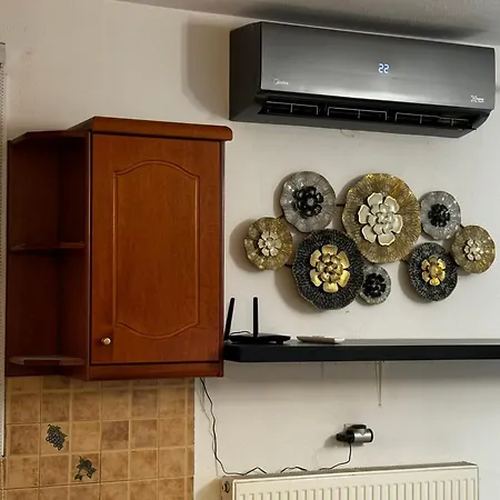 Center Stylish New 2 Bd With Balcony Апартаменты