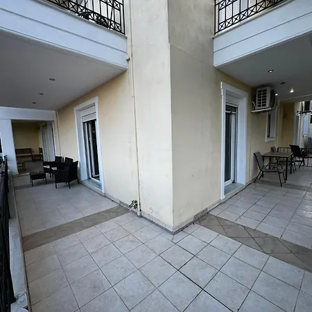 Center Stylish New 2 Bd With Balcony * העיירה סקיאתוס